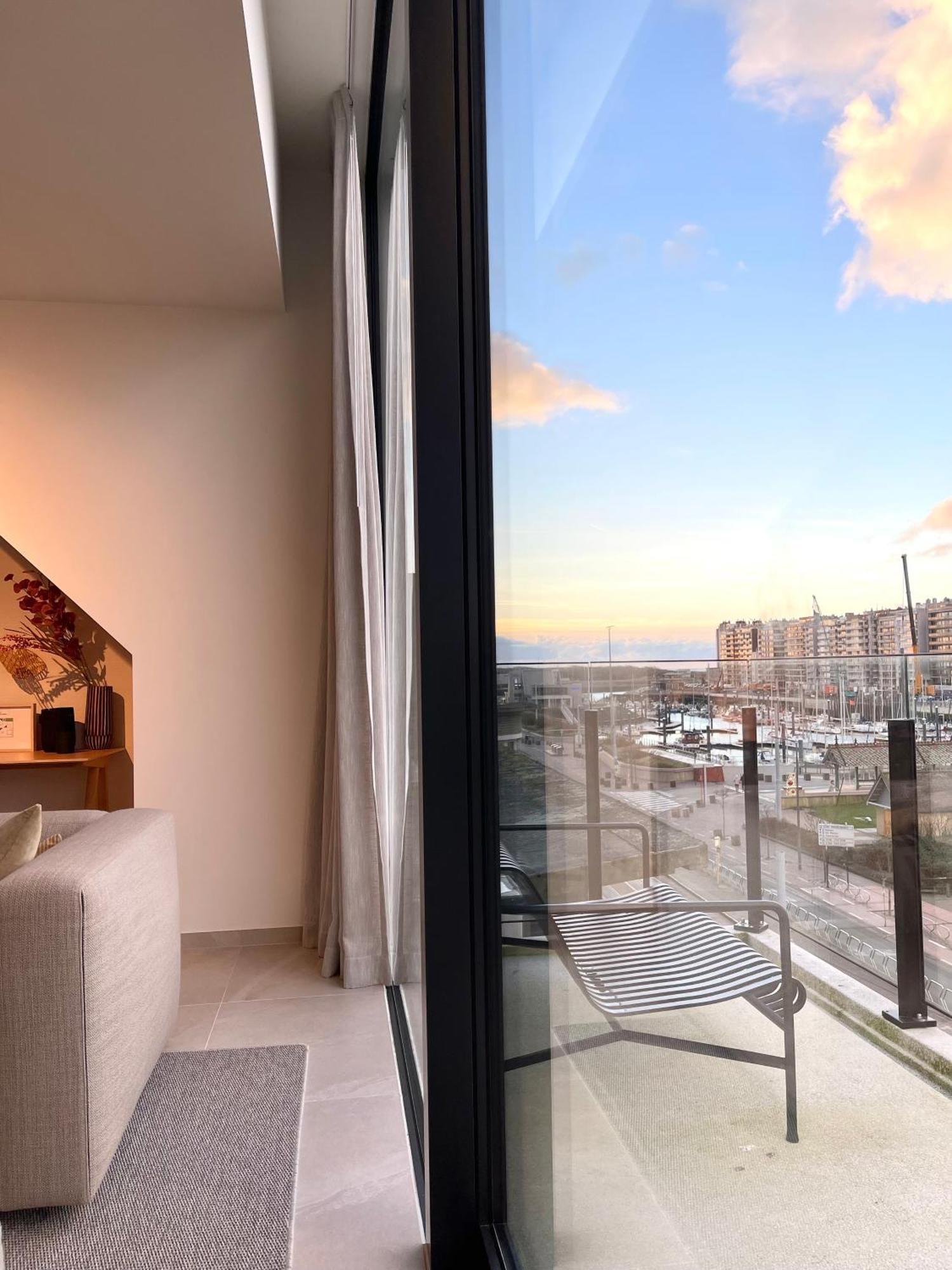 Molo Roof - Stylish Penthouse With Marina View Blankenberge Within Walking Distance From The Sea - 15 Km From Bruges Apartman Kültér fotó